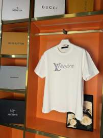 Picture of Louis Vuitton T Shirts Short _SKULVXS-Llzytx00126978